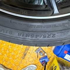 値下げ‼️きれいなLEONIS‼️225/45R18 91V タイヤも溝有り！の画像