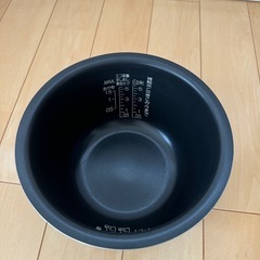 🈹🐘ZOJIRUSHI プラチナ厚釜の画像
