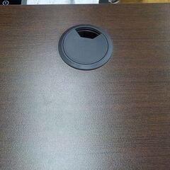 オフィスデスク 幅140cm Z-RFPLD-1460W2 ノルムシリーズ 木製デスク 配線穴あり シンプル 机 西岡店の画像