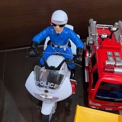 光るトイコー(Toyco)サウンド&フリクション ク
白バイ＆白バイ隊員！！他7台セット。詳細あり。の画像