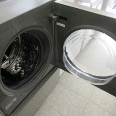 0514Z Panasonicドラム式洗濯乾燥機 右開き NA-VG2400Rの画像