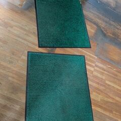 某有名メーカーから買取したマット 3枚