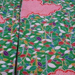 USED、振袖、小柄な方向き、雲取枝葉柄、バチ衿の画像
