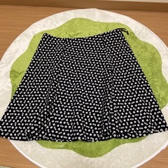 UNIQLO ユニクロ　スカート　【未使用】