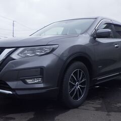 平成３０年　日産　エクストレイル　ハイブリット　入荷しました。