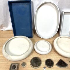 【G979】華道具/水盤/花器/フラワーベース/陶器/四角/丸形/剣山/生け花用品/まとめて/17点/中古の画像