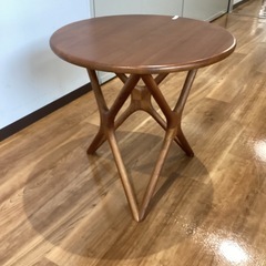 円形サイドテーブル【町田市再生家具】250454の画像