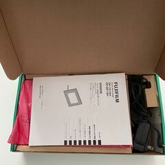 FUJIFILM デジタルフォトフレーム DP-701SH ホワイト DP-701SH Wの画像