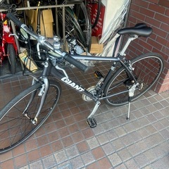 GIANT　ESCAPE　R3（エスケープR3）　軽量アルミフレ...
