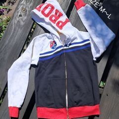 PRODUCT カラーブロックパーカー M-Lサイズ