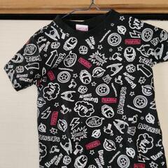 MARVELのTシャツ