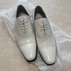 ビジネスシューズ　結婚式　ホワイト

