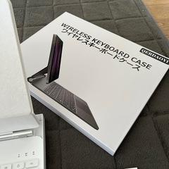 本日終了します！！iPad13インチ用キーボード付きケースの画像