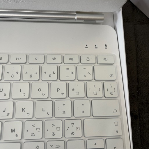 本日終了します！！iPad13インチ用キーボード付きケース Amazon.co.jp: ESR iPad Air 13インチ用キーボード付きケース M4/M3/M2 