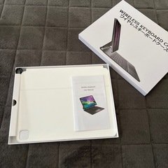 本日終了します！！iPad13インチ用キーボード付きケースの画像