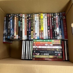 洋画、海外ドラマ、DVD多数、DVDプレイヤー付き