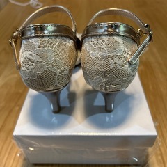 ストラップパンプス(1日だけ使用)　パーティー　結婚式の画像