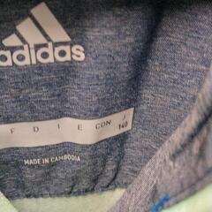 0514-251 adidasパーカー　キッズ服の画像