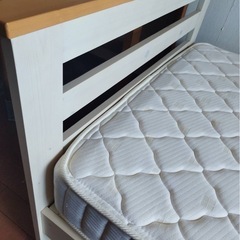 美品！【シングルベッド】18cmマットレス付きの画像