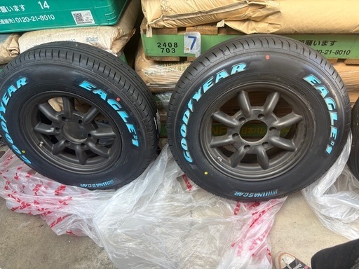 ハイエース用タイヤ　ホイール　セット