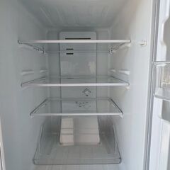 夏の激熱価格✩ヤマダ電機 ☆美品☆ 2020年製 汚れ防止コーティング済み 冷凍冷蔵庫 156L  YRZ-F15G1【おまとめ購入で送料無料】熊本限定/離島不可の画像