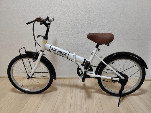 【2024年製 新品】 折りたたみ自転車 ホワイト小径（ARCHNESS） (伊藤毅) 新瑞橋の 自転車本体