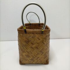 竹細工、天然素材・籘・ラタン、手つき籠・小物入れ・収納かご・持ち手付、バスケット・かご、インテリア・伝統工芸品・３点セット 250514-7Tの画像