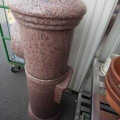 石製郵便ポストの画像