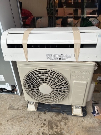 日立　エアコン　2021年製RAS-D22L （W）　中古品