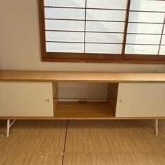 IKEA テレビ台 オシャレ 引き戸付き