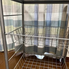 サイドテーブル、収納棚の画像