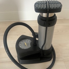 ⭐︎新品⭐︎自転車空気入れとナンバーロック