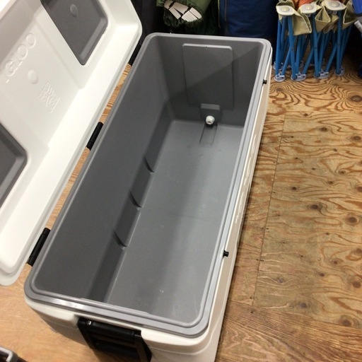 イグルー クーラーボックス マックスコールド 156L