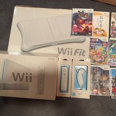 Wii本体とゲーム7本セット wii fit付き　付属品付き　箱付き