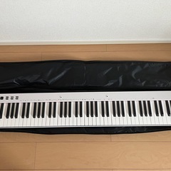 【受け渡し者決定】電子ピアノ(ホワイト)の画像