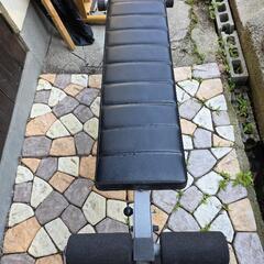 トレーニング　ベンチ　腹筋　マシーン