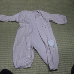 トイザらス　子供服　サイズ　100？