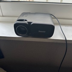 プロジェクター