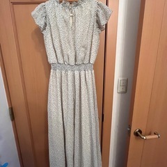 ハニーズ　フリルワンピースの画像