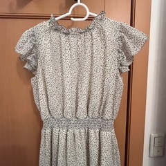 ハニーズ　フリルワンピースの画像