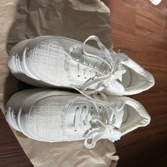 【取引決定】辻希美×しまむらコラボ　厚底スニーカー の画像