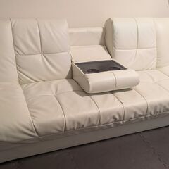ニトリ　収納付き クリーンピナ4の画像