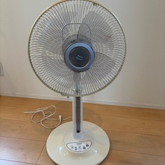 扇風機　TOSHIBA 2010年製