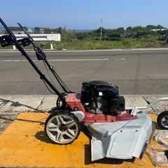 ハイガー 自走式草刈機　ロータリーモア 刈幅610mm 196cc 6.5馬力　ガソリン モアー ck165b芝刈機 ガソリン ベルト、下刈刃付き　簡易実演動画ありの画像