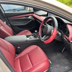 （商談中）マツダ3  20S ツーリング　6MT ほぼ新車の画像