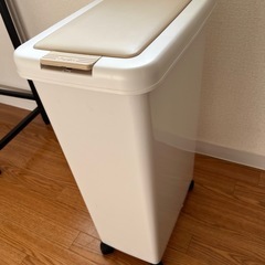 キャスター付ダストボックス　30L　