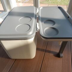 値下げ　クーラーボックスの画像