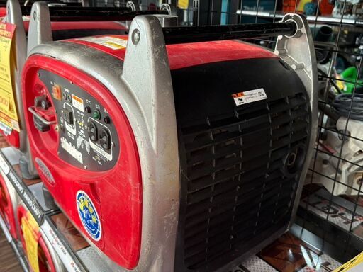 【中古品】shindaiwa IEG2000Mインバータ発電機 新ダイワ○インバーター発電機○iEG2000M中古実働