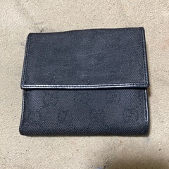 グッチ　二つ折り財布
