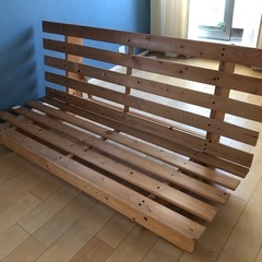 IKEA　ソファーにもなるダブルベッド　すのこフレーム